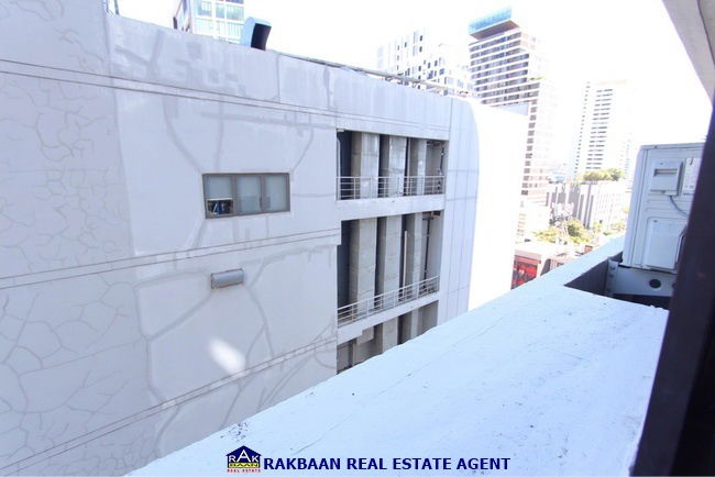 รูป ให้เช่าสำนกงาน Modern Town สุขุมวิม 63 ห้องมุม ทำเลดี ใจกลางเมือง ติดถนน - รูปที่ 2/9