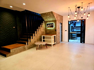 ทาวน์โฮมให้เช่า : Haus 35 แจ้งวัฒนะ — บ้านสวย ทำเลดี ใกล้รถไฟฟ้าเพียง 600 เมตร!