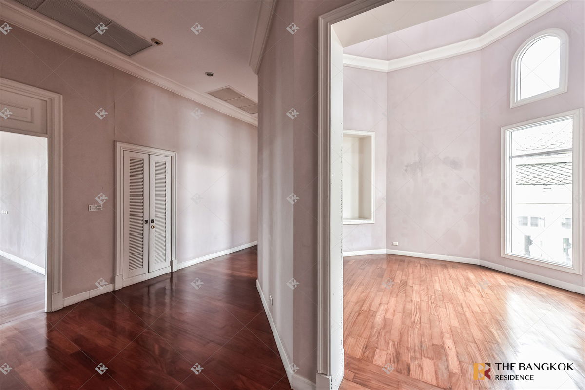 picture The Royal Residence Kaset-Nawamin is located in the convenience of Kaset-Nawamin area. - 37/39