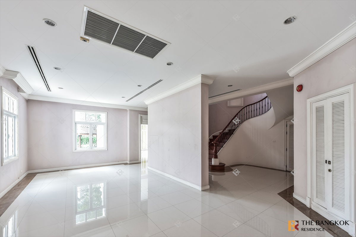 picture The Royal Residence Kaset-Nawamin is located in the convenience of Kaset-Nawamin area. - 18/39