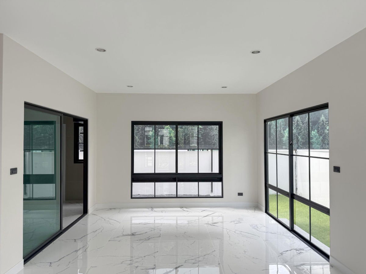 picture House for Sell at Setthasiri Watcharapol-Theprak - 10/13