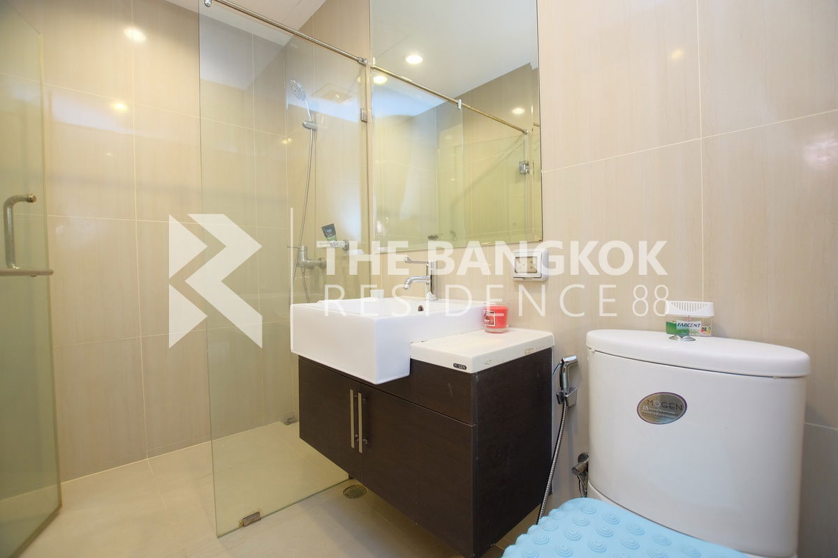 picture ⚡ Urgent Deal! Spacious Unit - Villa Asoke  Special Price near Mrt Phetchaburi - 10/11