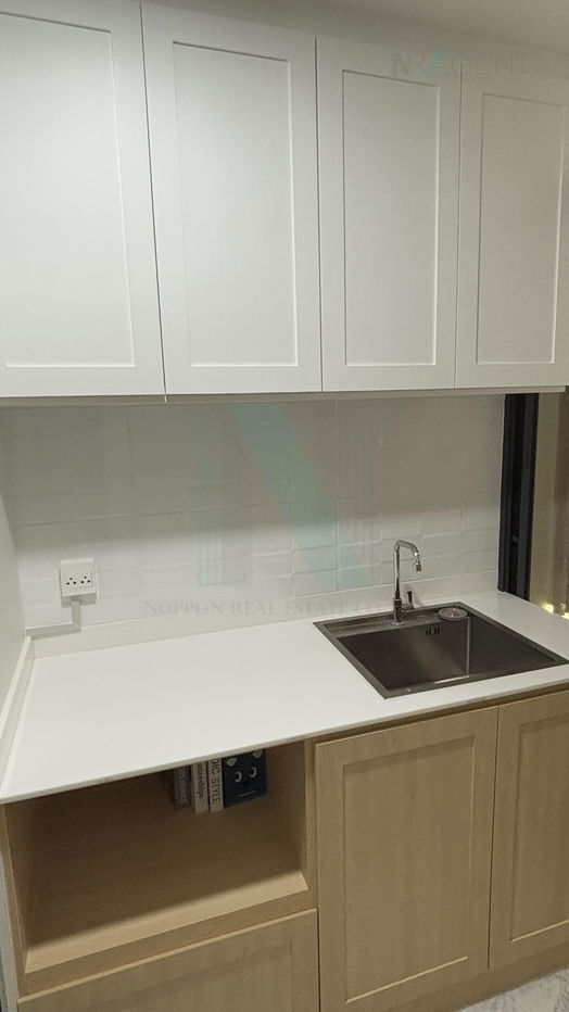 picture For Rent Condo SUKHUMVIT SUITE Building , Floor 18,1 bed room, Room size 42.00 sqm - 6/8