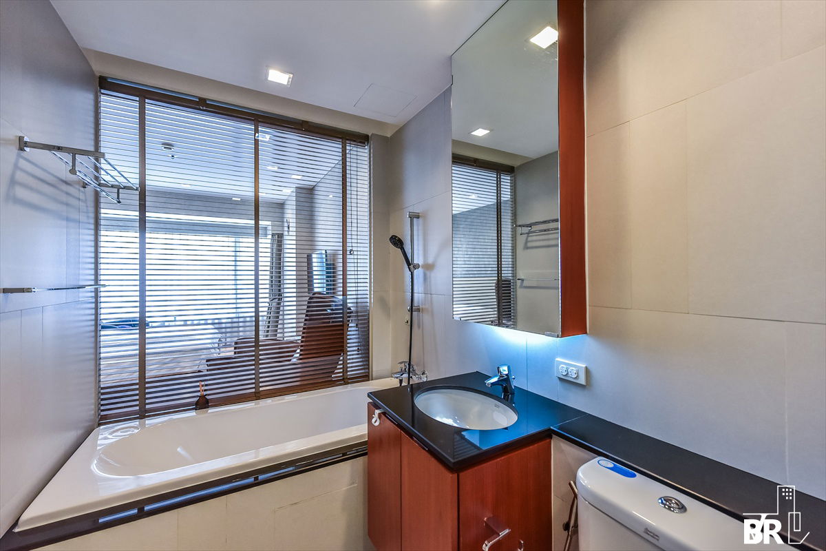 picture 🔥 Urgent Sale! Spacious Unit  Amanta Lumpini near Mrt Lumpini  - 9/11