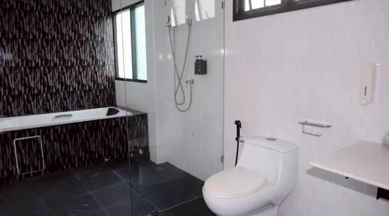 รูป ให้เช่าบ้านเดี่ยว2ชั้น พร้อมสระว่ายน้ำ 5นอน 3น้ำ พร้อมอยู่ ซอยสุขุมวิท 103-อุดมสุข42 - รูปที่ 5/15