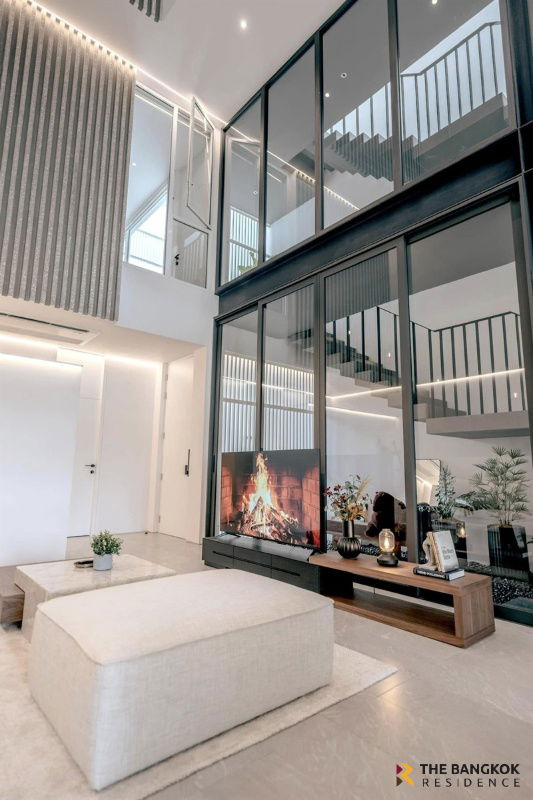 รูป  Rare Unit 💎 บ้านหรู 3 ชั้น พร้อมลิฟต์ ใกล้ Mega Bangna 💎 Luxury Home Office Residence!  - รูปที่ 2/15