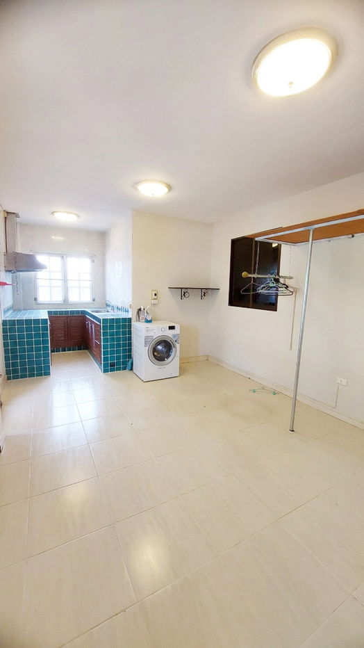 รูป ให้เช่าบ้านเดี่ยวสองชั้น  4 ห้องนอน 3 ห้องน้ำ 2  ห้องครัว  2  ที่จอดรถ - รูปที่ 10/26