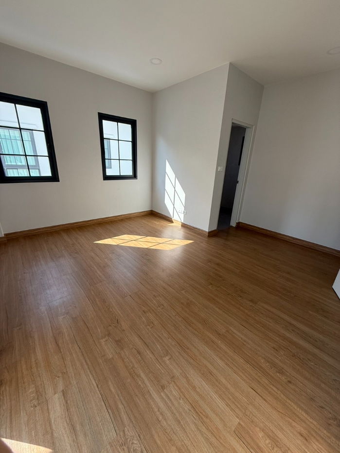 รูป ให้เช่า Centro Bangna 4 ห้องนอน 82 ตร.ว ราคาพร้อมเฟอร์ 170,000 บาท/เดือน  - รูปที่ 16/22