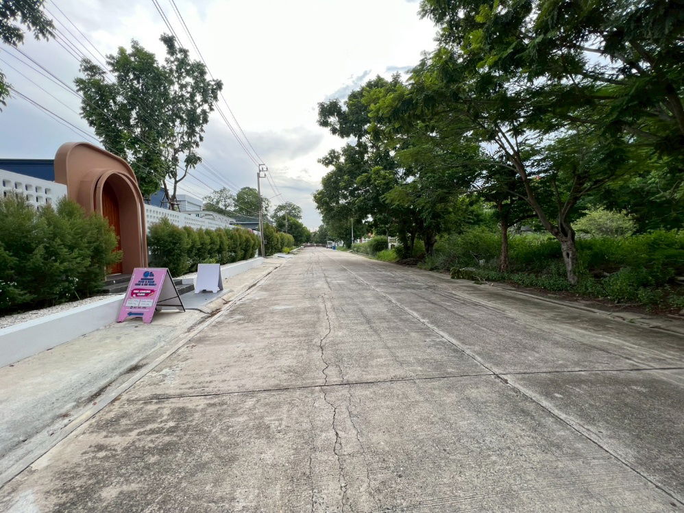 รูป ขายที่ดินเปล่าถมแล้ว หมู่บ้านกรีนวัลเล่ย์ บางนา-ตราด กม.15 แปลงสวย ทำเลดี พร้อมสร้างบ้าน - รูปที่ 11/15