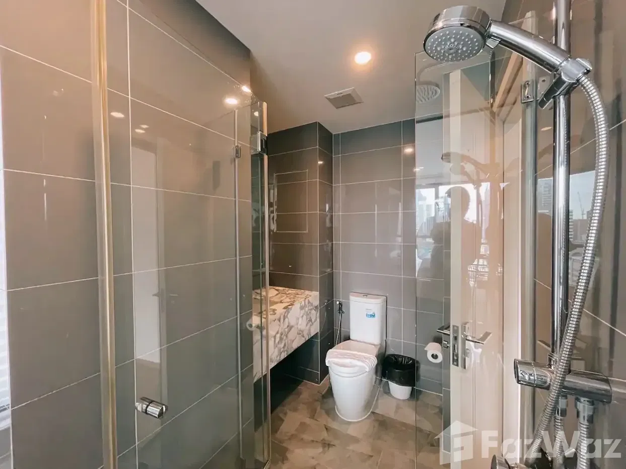 picture Luxury 2 Bed 2 Bath with Bathtub near BTS Chidlom CBD 5364612 - 7/12