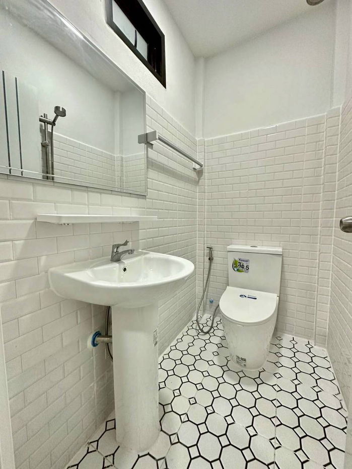 รูป บ้านสวย  ถนนเมน  #หมู่บ้านเอเชีย โฮม ทาวน์  บางกรวย – ไทรน้อย   ใกล้โกลบอล เฮ้าส์ ไทรน้อย  - รูปที่ 19/20