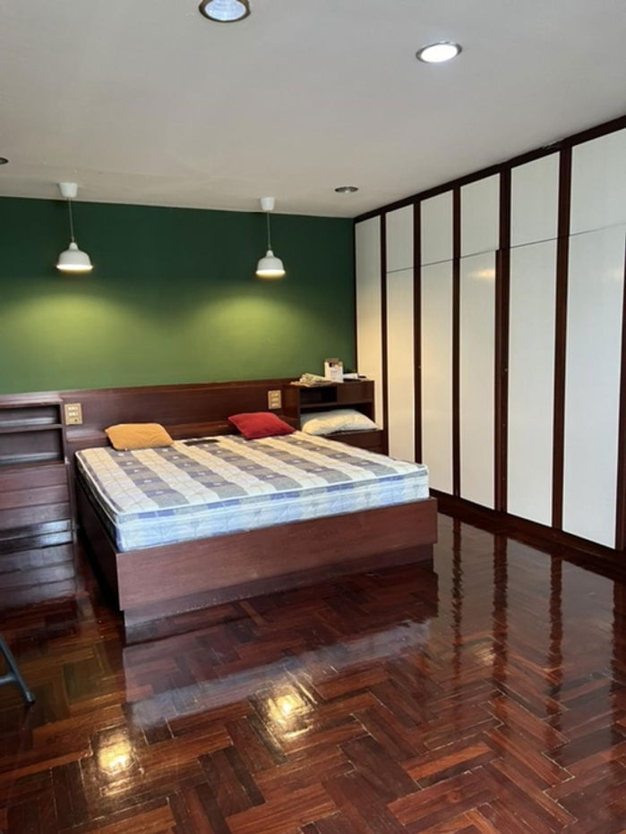 picture Beautiful home office, ready to move in, near BTS Phrom Phong. - 8/15