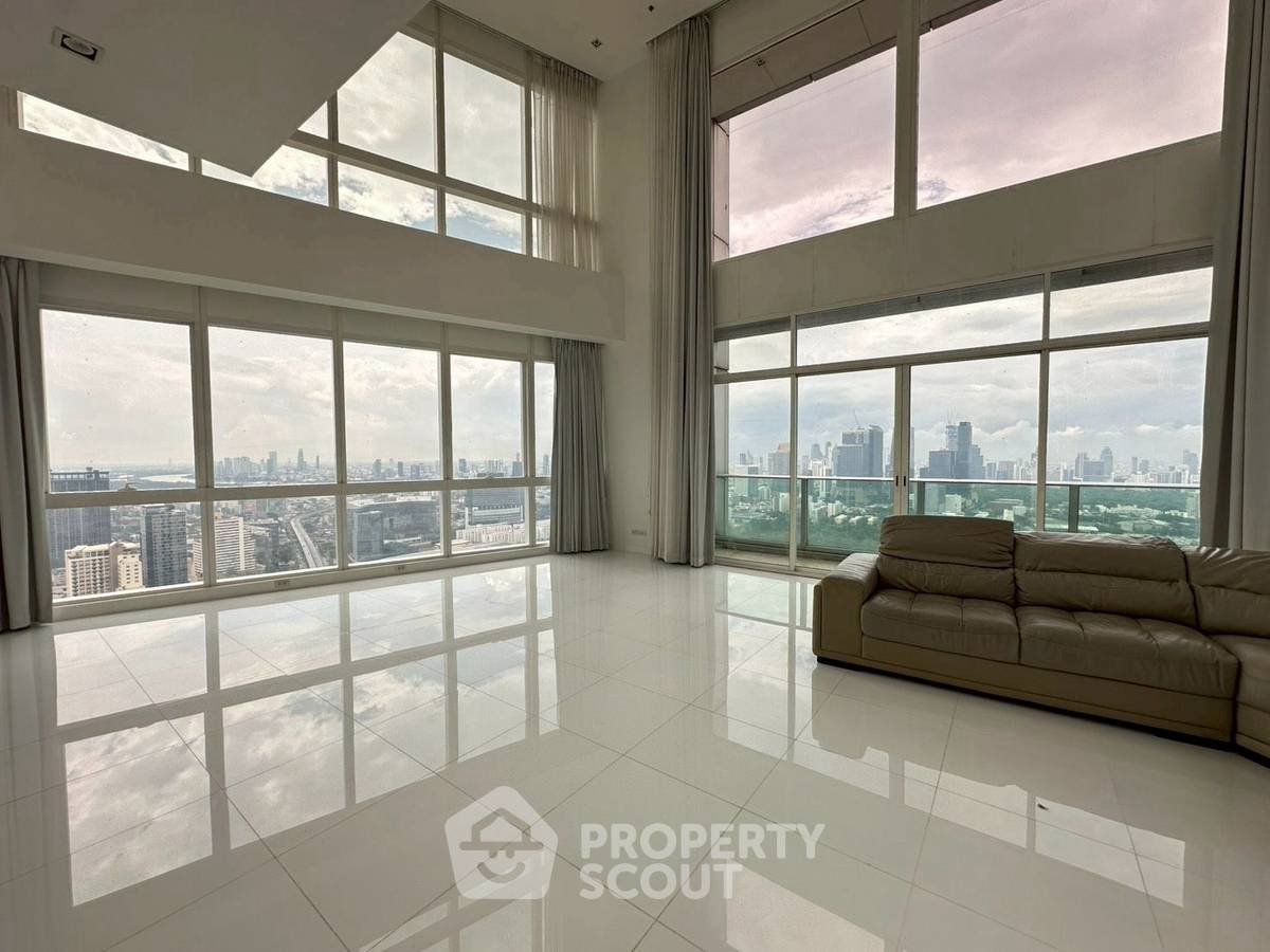 picture 3-BR Condo at Millennium Residence @ Sukhumvit Condominium near BTS Asok (ID 2464646) - 4/13