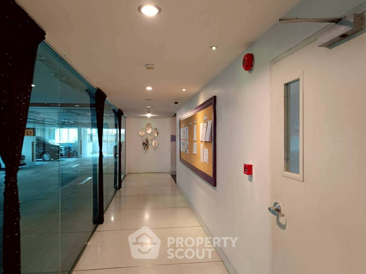 รูป คอนโด 1-ห้องนอน ที่ โคเรสซิโอ สาทร-พิพัฒน์ ใกล้ BTS ช่องนนทรี (ID 2454024) - รูปที่ 9/13