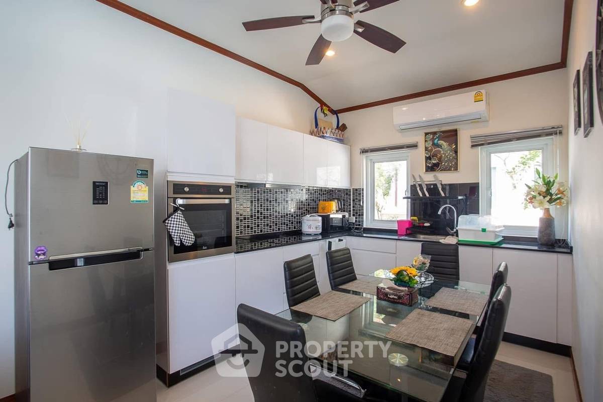 รูป บ้าน 3-ห้องนอน ที่ ไนซ์บรีซ 7 ใกล้ เดอะ เวเนเซีย (ID 2465583) - รูปที่ 3/29