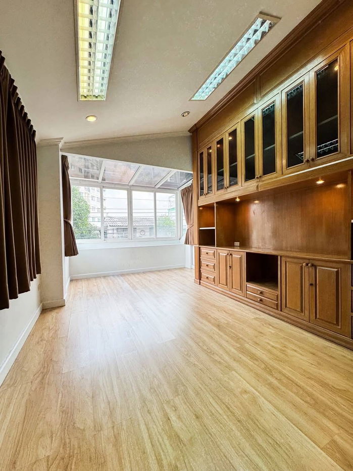 picture Home For Rent Ladprao-Wanghin 18, 3 Bedrooms 3 Bathroom Ready to Move Line ID : @hatcheryAgent  - 5/20