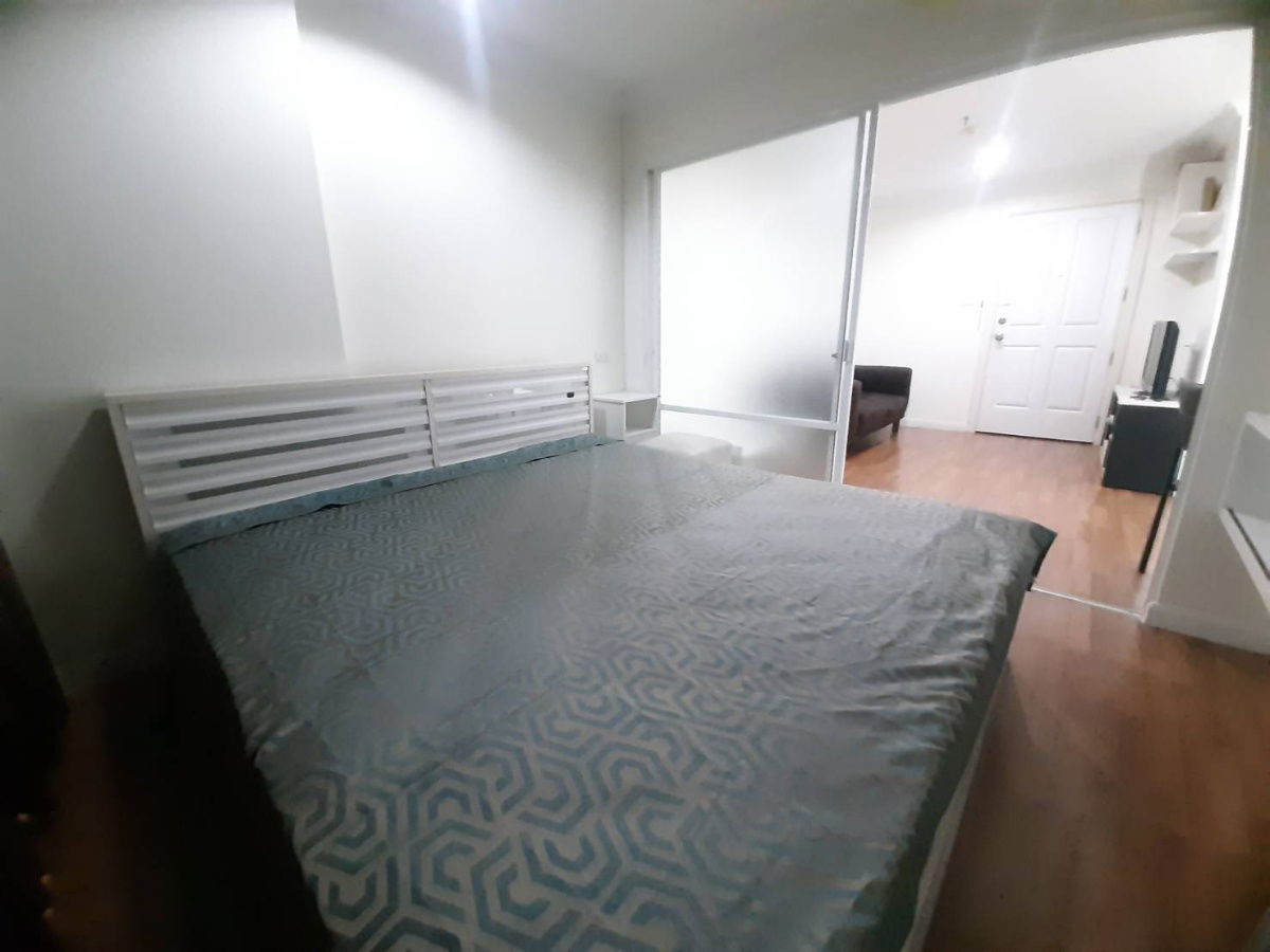 รูป #ให้เช่า คอนโด ลุมพินี เพลส พระราม9–รัชดา ใกล้ MRT Rama9 - 1 ห้องนอน 1 ห้องน้ำ - ชั้น 21 ขนาด 33 ตร.ม. - เฟอร์นิเจอร์ครบ  ราคาเช่า 14,000 บาท - รูปที่ 4/11