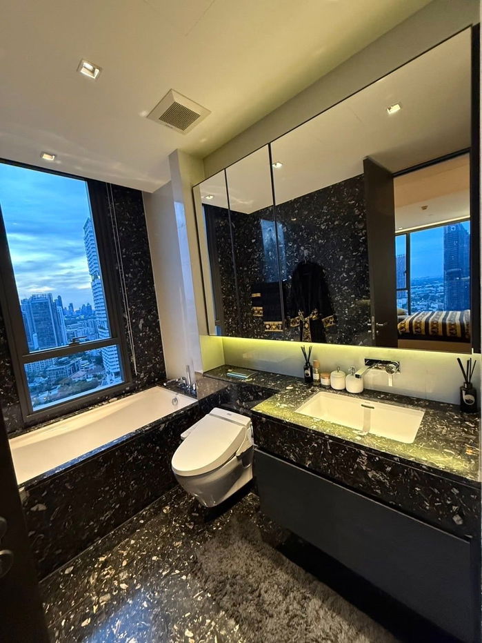 picture Beatniq - 1 bed Available Now! - 5/11