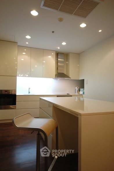 รูป คอนโด 2-ห้องนอน ที่ โนเบิล ออร่า ใกล้ BTS ทองหล่อ (ID 2463817) - รูปที่ 3/11