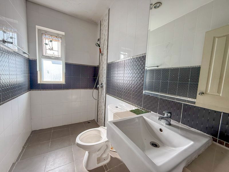 picture Second-hand detached house for sale, Country Home Lake and Park Village, Sriracha, Chonburi - 17/20