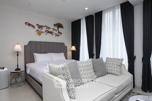 picture 1-BR Condo at Noble Ploenchit near BTS Phloen Chit (ID 2463828) - 4/9