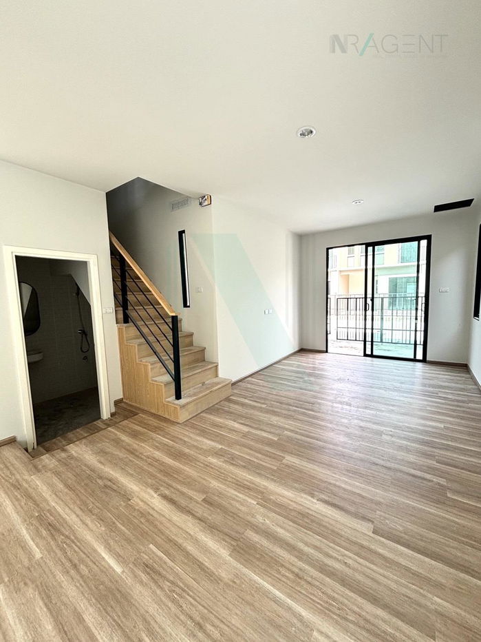 รูป 📌 ขายทาวน์เฮาส์ โครงการ เอสเกต ทาวน์ รัตนาธิเบศร์-ราชพฤกษ์ 2 ชั้น 2 ห้องนอน 2 ห้องน้ำ - รูปที่ 6/8