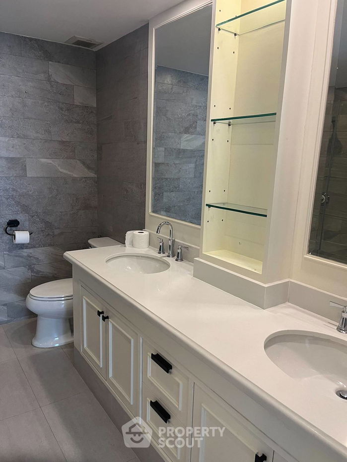 picture 2-BR Condo at Somkid Gardens Condominium near BTS Chit Lom (ID 2463821) - 12/15