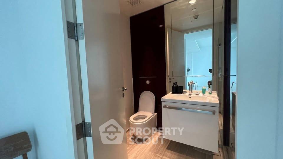 picture 2-BR Condo at 185 Rajadamri near BTS Ratchadamri (ID 2463789) - 9/19