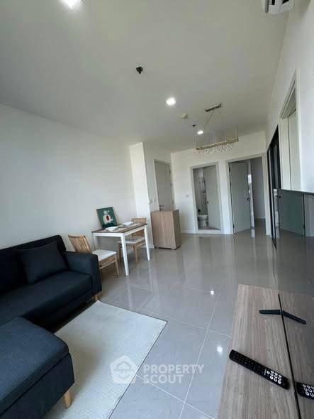 picture 2-BR Condo at Life Sukhumvit 48 near BTS Phra Khanong (ID 2434346) - 2/7