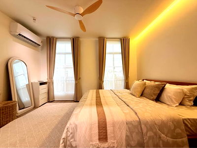 Townhouses for rent : For Rent Indy Bangna - Ramkhamhaeng 2, 3 Bedrooms 3 Bathroom Line id : @hatcheryAgent