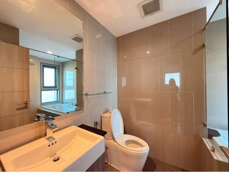 picture The Symphony 2 bedrooms, 2 bathrooms, mountain view, beautifully decorated, ready to move in - 12/18