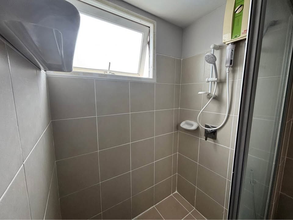 picture MT-0412 - Condo Supalai Park at Downtown for rent with 1 bedroom, 1 bathroom, 1 kitchen, 1 car park. - 3/7