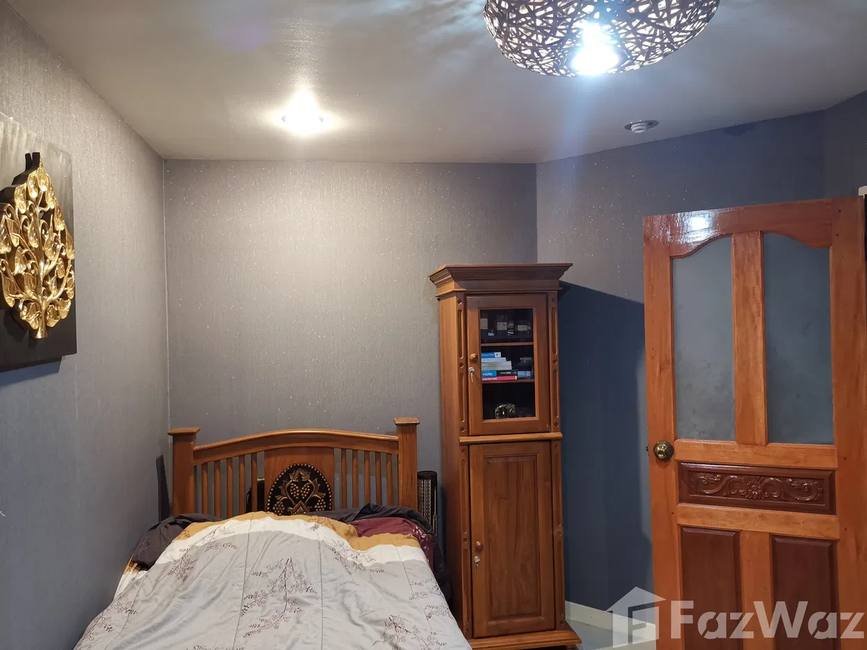 picture Spacious. Fully Furnished 5913780 - 8/16