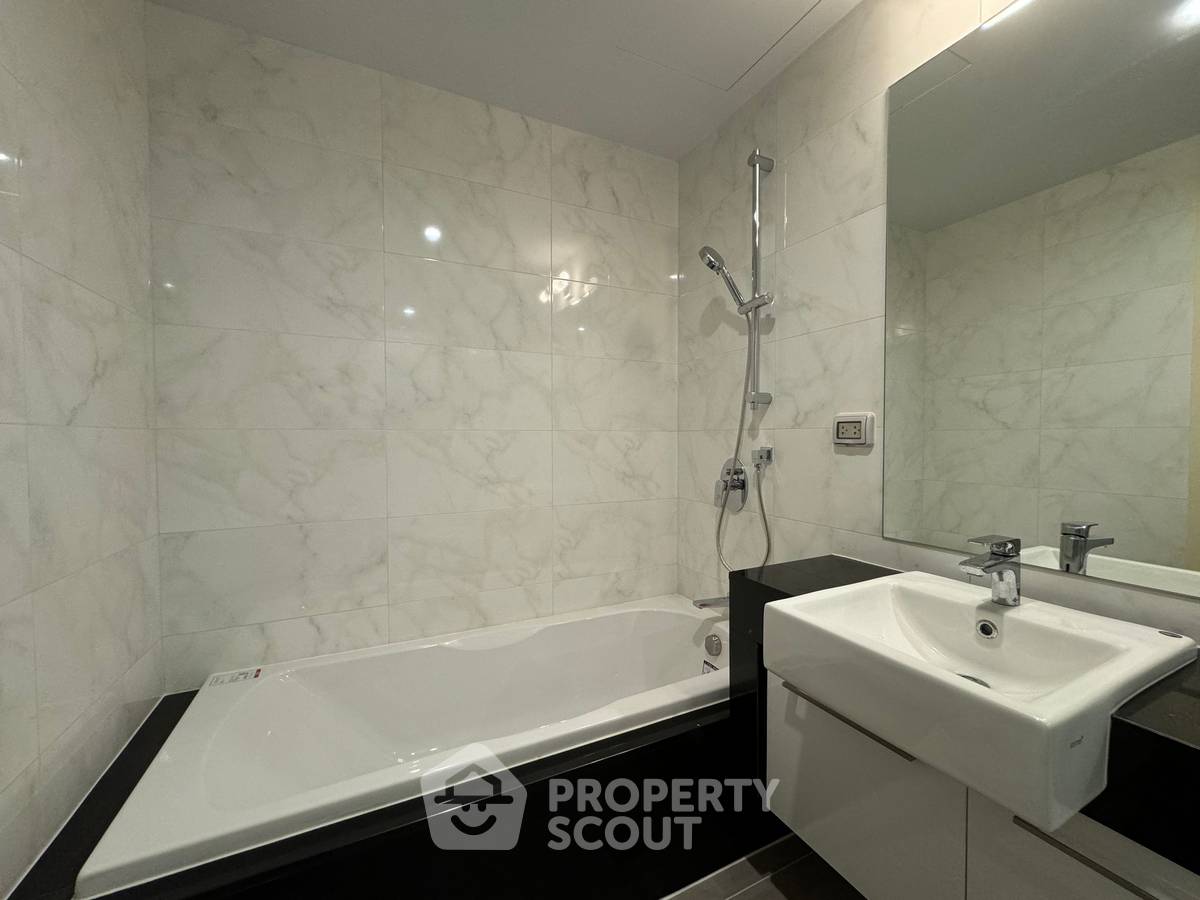 picture 3-BR Condo at Supalai Riva Grande close to Phra Ram 3 (ID 2464015) - 7/13