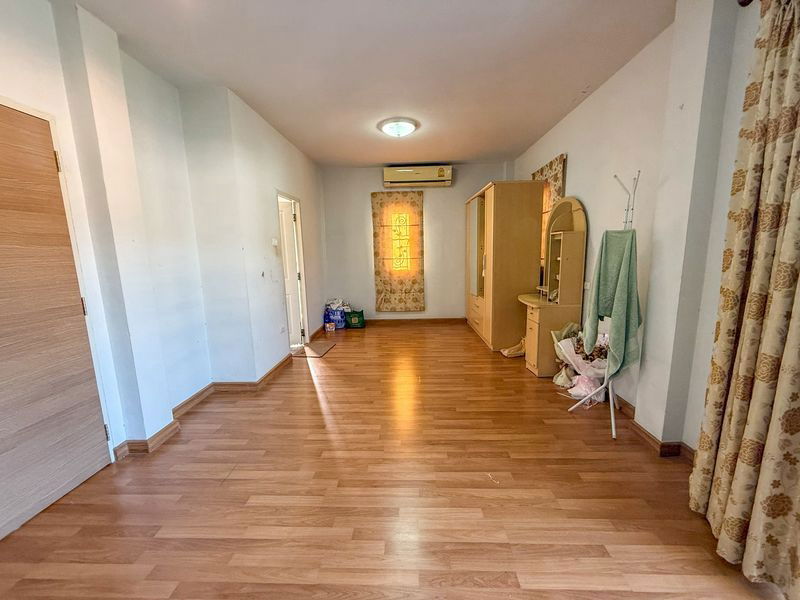 picture Second-hand detached house for sale, Country Home Lake and Park Village, Sriracha, Chonburi - 14/20