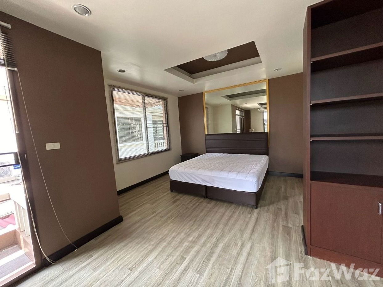 รูป ทาวน์เฮ้าส์ให้เช่า 4 ห้องนอน ใน สามเสนนอก, กรุงเทพมหานคร 1761740 - รูปที่ 16/22