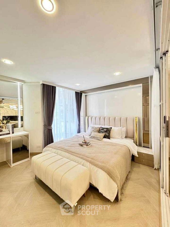 picture 1-BR Condo at Supalai Place Sukhumvit 39 near BTS Phrom Phong (ID 2454011) - 7/19