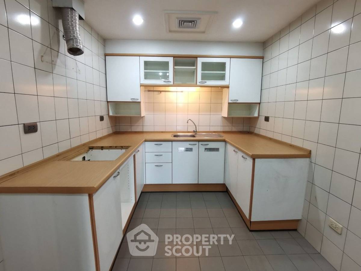 รูป คอนโด 2-ห้องนอน ที่ ออลซีซั่น แมนชั่น คอนโดมิเนียม ใกล้ BTS เพลินจิต (ID 1938308) - รูปที่ 5/18