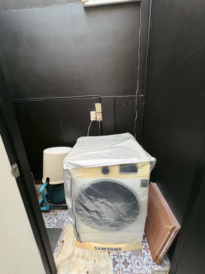 picture For Rent: Noble Cube Pattanakarn 3-storey modern home, only 10 minutes to Ekkamai–Thonglor. Land size 22 sq.wah, usable area 200 sq.m. 3 bedrooms - 14/21