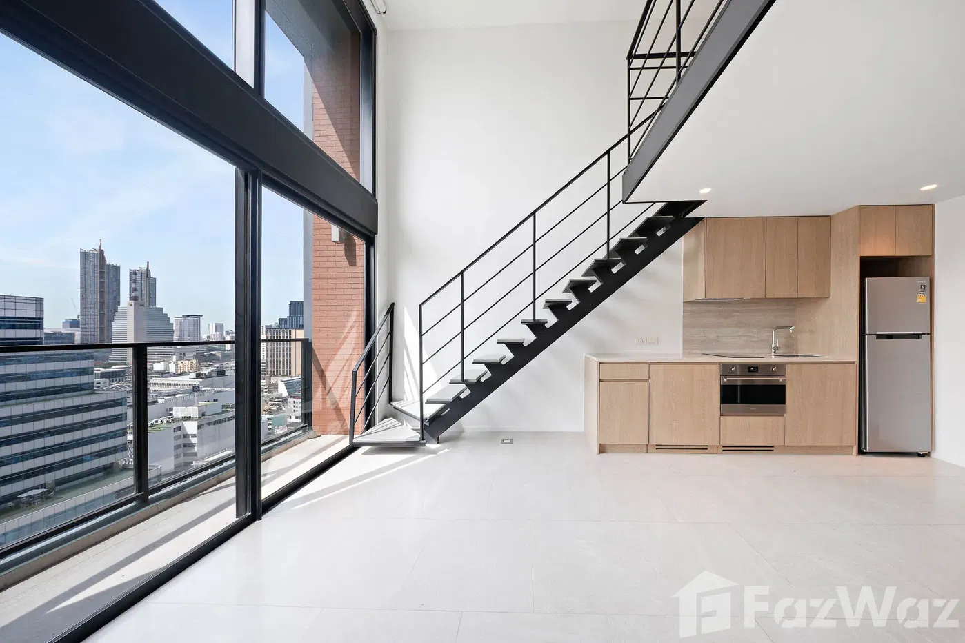 รูป คอนโดลอฟท์ 1 ห้องนอนขายที่ The Lofts Silom | ทำเลใจกลางย่านสีลม - U5640999 - รูปที่ 1/19