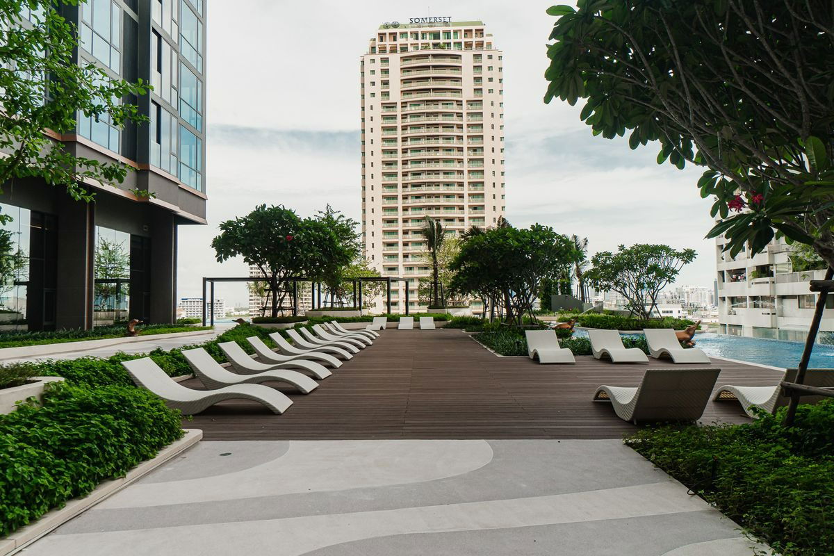 รูป ขาย Supalai ICON สาทร คอนโดระดับ Super Luxury ใจกลาง CBD ใกล้ MRTลุมพินี และ BTSช่องนนทรี ชั้น 12A พื้นที่ 42 ตร.ม. วิวสระว่ายน้ำ ราคา 9.0 ลบ.* - รูปที่ 2/20