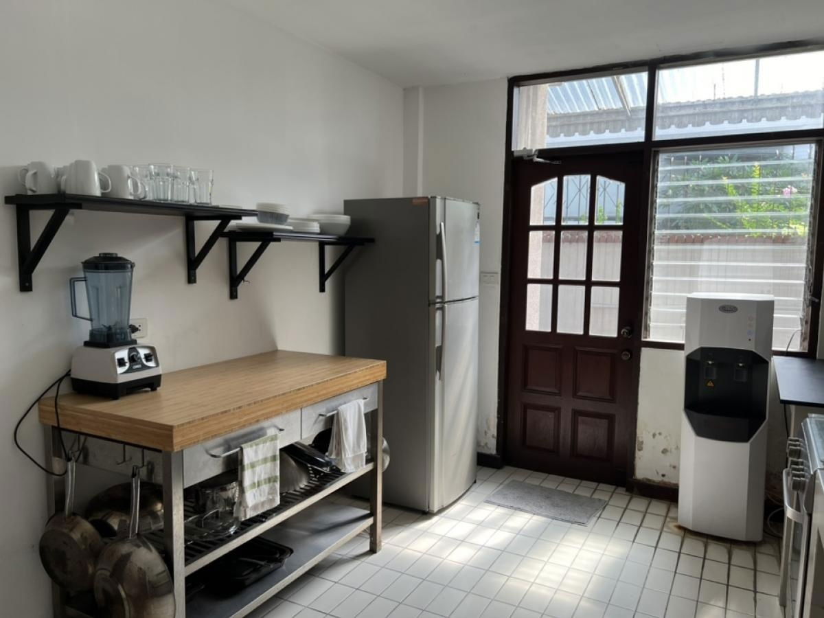 picture Beautiful home office, ready to move in, near BTS Phrom Phong. - 15/15