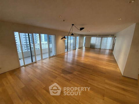 4-BR Condo at Sathorn Park Place Condominium near MRT Lumphini (ID 2464713)