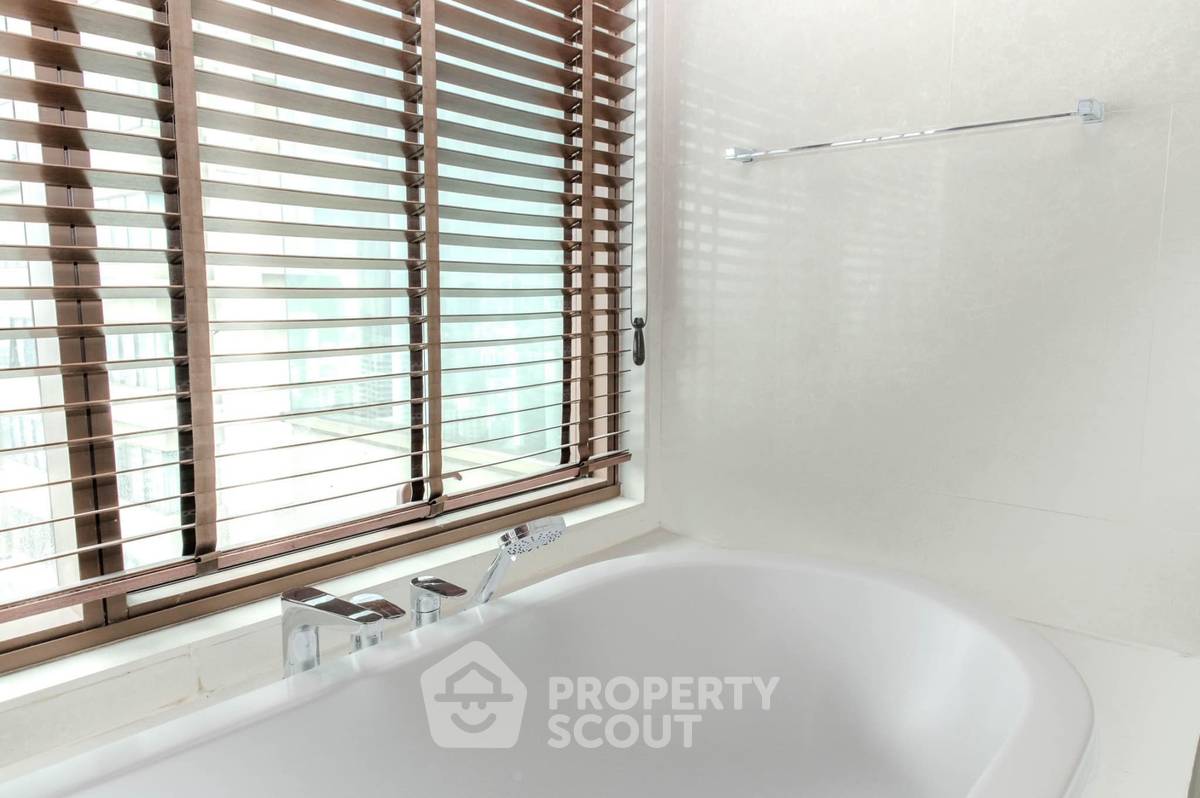 รูป คอนโด 2-ห้องนอน ที่ ดิ เอ็มโพริโอ เพลส ใกล้ BTS พร้อมพงษ์ (ID 2072206) - รูปที่ 4/16