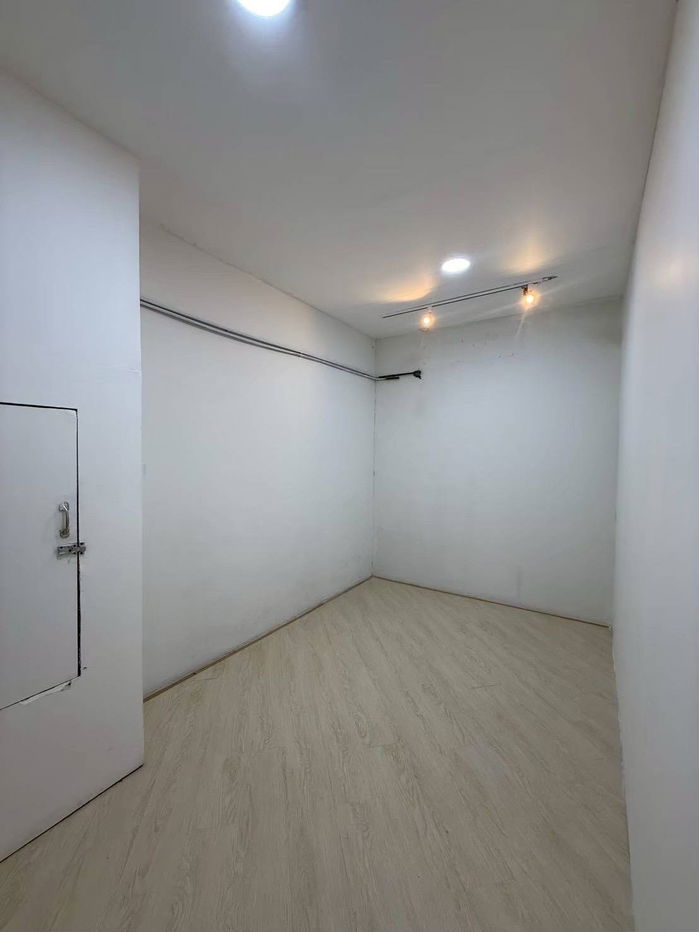 picture “Office” for rent for commercial use in the heart of Ratchada Artisan Ratchada (Near MRT Thailand Cultural Centre) - 5/5