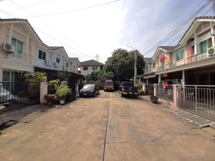 รูป ทาวนเฮ้าส์  พฤกษาวิลล์ 29  เพชรเกษม 69  เนื้อที่ 19.7 ตรว. 3 นอน 2 น้ำ 2 จอด 1.69 ล้าน  085-0732541 - รูปที่ 5/30