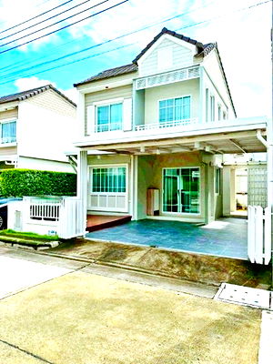 เช่าทาวน์โฮม ถนนตำหรุ-บางพลี  : บางนา-วงแหวน เมกาบางนา เดอะ วิลเลจ MRT ศรีแบริ่ง ทาวน์เฮาส์ 2 ชั้น หลังมุม 28 ตร.วา. พร้อมเฟอร์ฯ 2นอน 2 น้ำ ตลาดน้ำบางพลี 2.8 กม