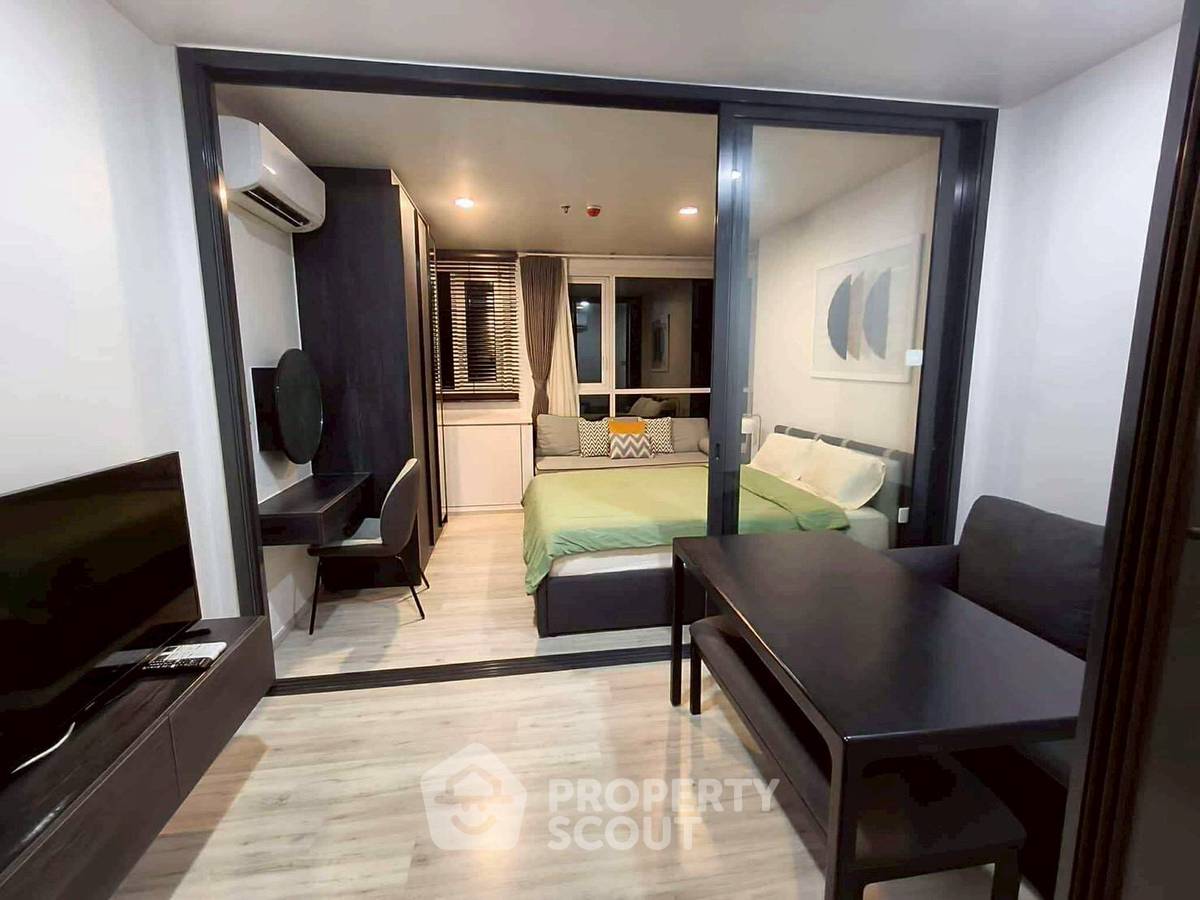 picture 1-BR Condo at XT Huaikhwang near MRT Huai Khwang (ID 2464568) - 2/12
