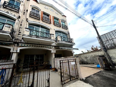 เช่าทาวน์โฮม ถนนศรีนครินทร์ : บ้านกลางเมือง เดอะปารีส พระราม 9 – รามคำแหง