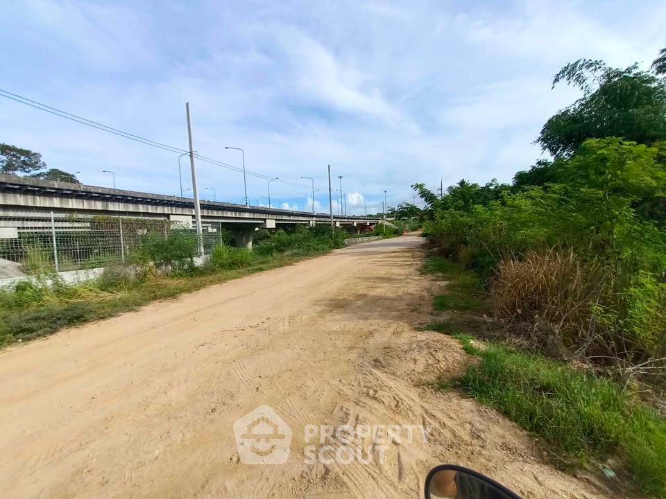 รูป ที่ดินสำหรับปล่อยขาย 8,000 ตารางเมตร แถว ใกล้ อ่างเก็บน้ำมาบประชัน (ID 2460860) - รูปที่ 4/4